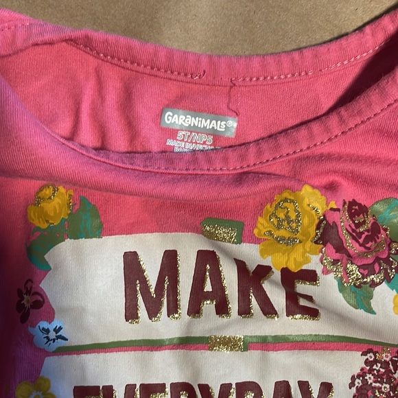 Girls 5t shirt bundle 3 long sleeve shirts - Picture 10 of 13